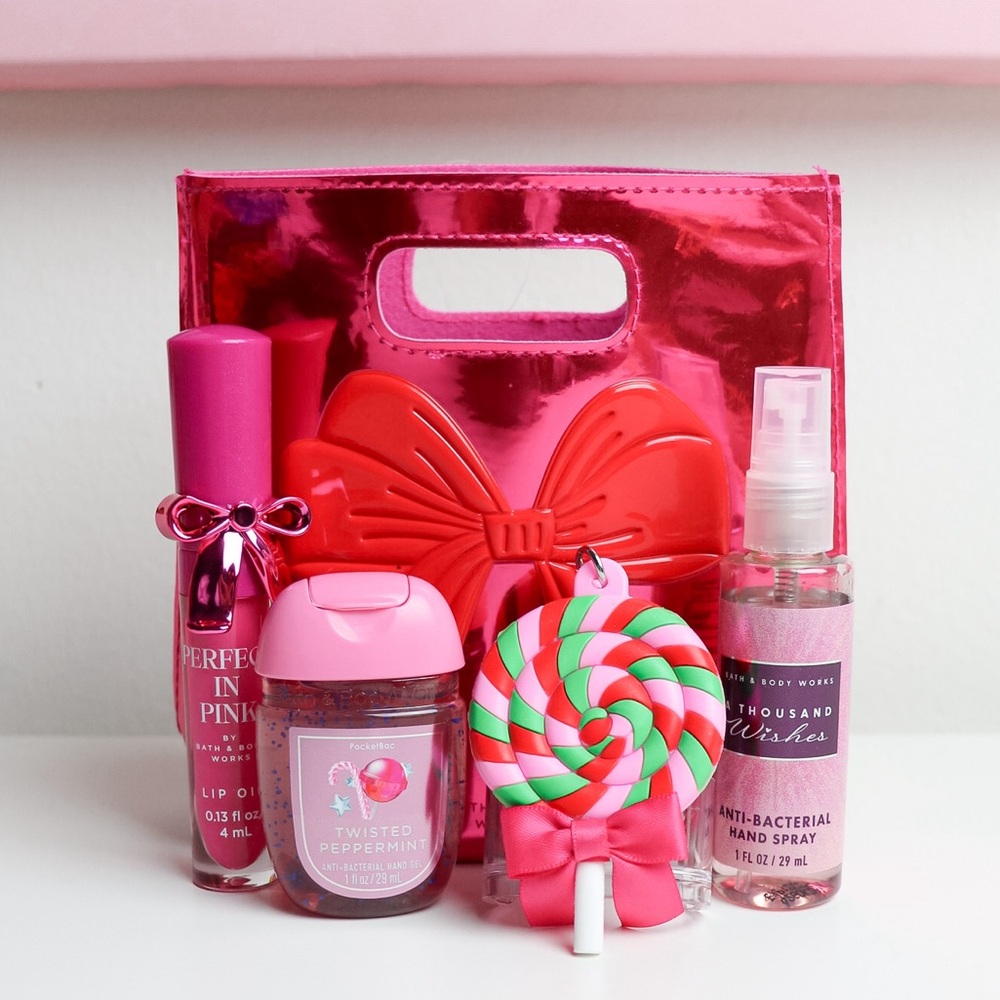 Bath and Body Works Pink Mini Set,Pink bow Lip Oil,Candy pocket holder…